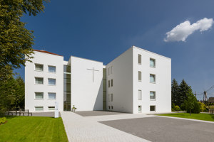 Monastery of the Sisters of St. Francis | Church architecture / community centres | PORT