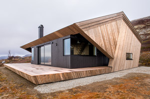 The Hooded Cabin | Einfamilienhäuser | ARKITEKTVÆRELSET
