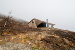 The Hooded Cabin | Casas Unifamiliares | ARKITEKTVÆRELSET