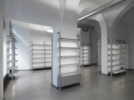Tailor-made Shop Layout with the SCALA Shelving System | Manufacturer references | Müller Möbelfabrikation
