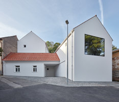Family house in Jinonice | Case unifamiliari | Atelier 111 architekti