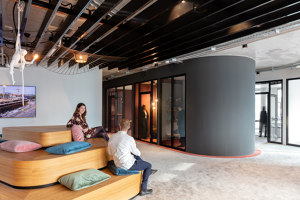 Hines German HQ | Office facilities | KINZO Design Studio