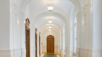 Chandeliers, Entrance and corridor luminaires for Swiss National Bank | Referencias de fabricantes | BURRI