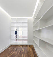 Monte Estoril Apartment | Living space | João Tiago Aguiar Arquitectos