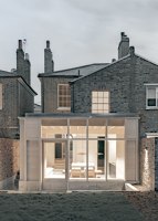 Concrete Plinth House | Detached houses | DGN studio