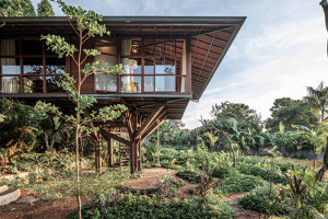 Wooden Treehouse C | Hotels | Stilt Studios