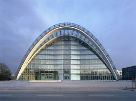 Berliner Bogen Office Building | Edificio de Oficinas | Hadi Teherani