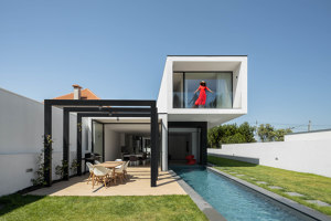 Diagonal House | Einfamilienhäuser | FRARI