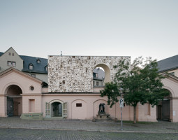 Portal at the Stadtschloss | Bâtiments provisoires | Helga Blocksdorf Architektur