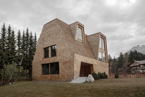 House Aqua Bad Cortina | Casas Unifamiliares | Pedevilla Architects