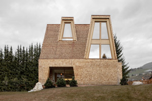 House Aqua Bad Cortina | Detached houses | Pedevilla Architects