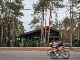 House for a Family and Bikes | Case unifamiliari | AZIA Arhitektid