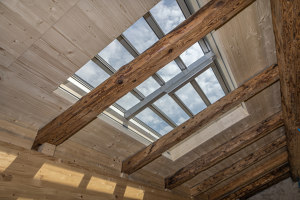 Dachfenster s: 203E – Lamellenfenster überzeugt Denkmalschutz | Riferimenti di produttori | s: stebler
