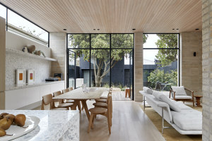 Clifton Hill Courtyard House | Detached houses | Eliza Blair Architecture and Studio mkn