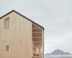 Multi-Generational House with a View | Maisons particulières | MWArchitekten