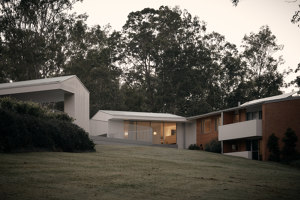 Pinjarra Hills House | Detached houses | Sullivan Skinner