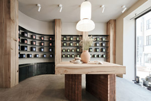 Teemaa Teahouse | Diseño de tiendas | Yatofu Creatives