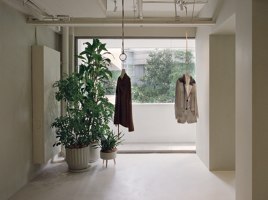 CONNAIS TOI Office & Showroom | Intérieurs de magasin | Offhand Practice