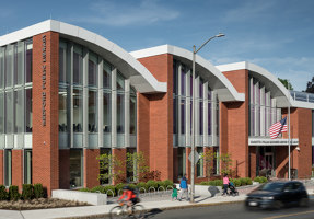 Charlotte & William Bloomberg Medford Public Library | Church architecture / community centres | Schwartz/Silver Architects