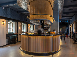 Dock 19 | Bar interiors | Boris Kudlička with Partners