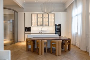 ARI Historic apartment redesign | Living space | FLUO