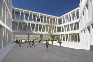 German School Madrid | Schulen | Grüntuch Ernst Architekten