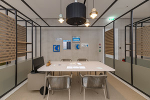 A remodelled customer service hall for Luzerner Kantonalbank (LUKB) | Office facilities | DOBAS AG