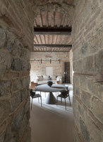 Apartment inside a Medieval Tower | Living space | CMTarchitetti