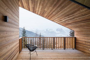 Mountain House | Casas Unifamiliares | studio razavi architecture