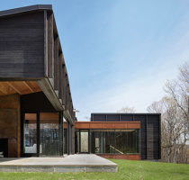 Michigan Lake House | Detached houses | Desai Chia