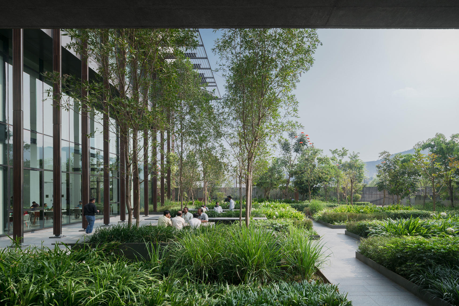 Planted area. Sustainable Landscaping. Person Heekyeong Park’s research. Best Design of research Park=KS. Heekyeong Park’s research photo.