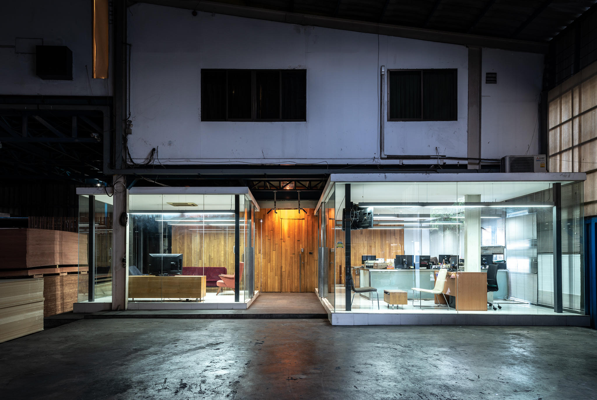 Paknam Office by Archimontage Design Fields Sophisticated | Office ...