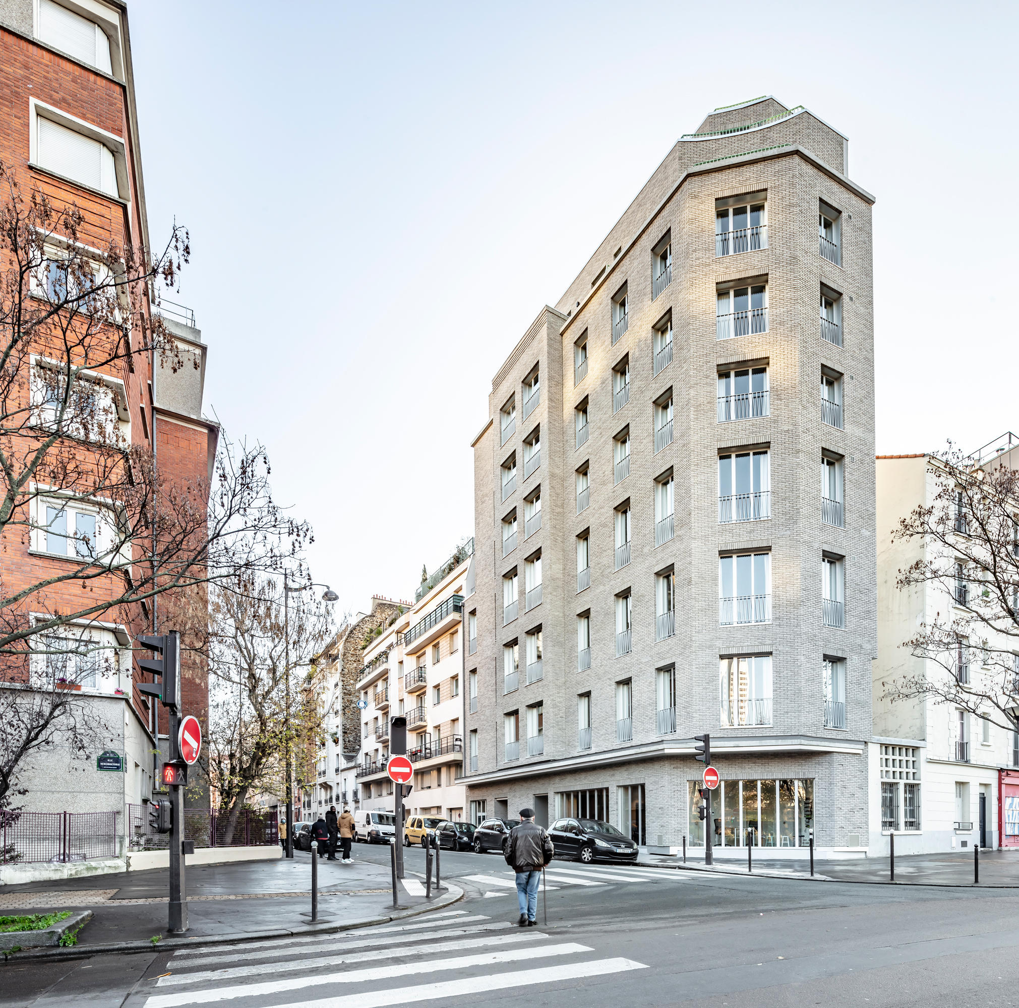 Refurbishment 19 Rue De Ridder by CoBe Architecture & Paysage | Apartment  blocks