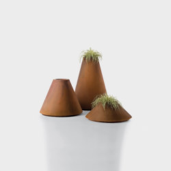 Conique | Plant pots | De Castelli
