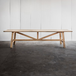 Larbus Table | Esstische | Heerenhuis