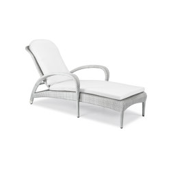 TANGO Beach chair | Sun loungers | DEDON
