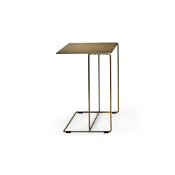 Oki Side Table | Tavolini alti | Walter K.