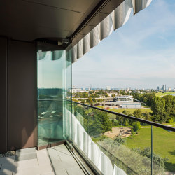 Sliding and Rotating System | Proline T Mega | Balcony glazing | Solarlux
