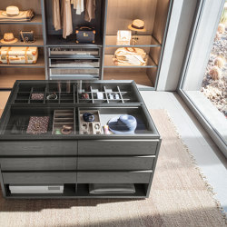 Gliss Master Island | Walk-In Closet Drawer Units | Cabine armadio | Molteni & C