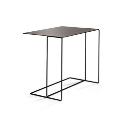 Oki Side Table | Tavolini alti | Walter K.