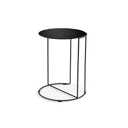 Oki Side Table | Tavolini alti | Walter K.