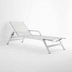 Stack Chaiselongue with Arms | Sun loungers | GANDIABLASCO