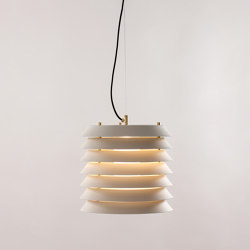 Maija 30 | Pendant Lamp | Lámparas de suspensión | Santa & Cole