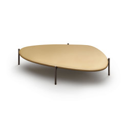 Ishino Side Table | Tavolini bassi | Walter K.