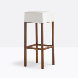 Cube 1400 | Bar stools | PEDRALI