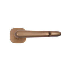 Mazarine lever handle in antique brass | Lever handles | Vervloet