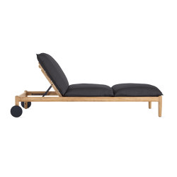 Terassi Chaise | Sun loungers | Design Within Reach