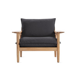 Terassi Lounge Chair | with armrests | Design Within Reach