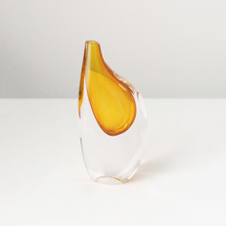 Droplet Vessel Shape 7 Amber | Objets | SkLO