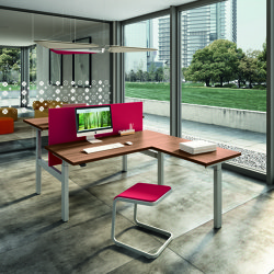 Up & Up | Desks | Quadrifoglio Group